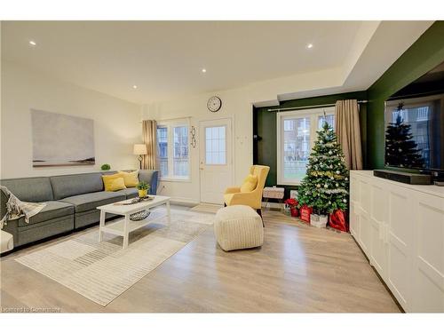 A-375 Westwood Drive, Kitchener, ON - Indoor Photo Showing Living Room