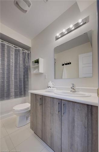 A-375 Westwood Drive, Kitchener, ON - Indoor Photo Showing Bathroom