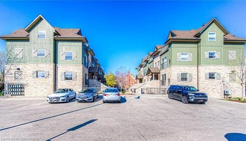 B105-112 Union Street E, Waterloo, ON - Outdoor