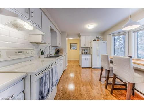 3-494 Beechwood Drive, Waterloo, ON - Indoor Photo Showing Kitchen With Double Sink