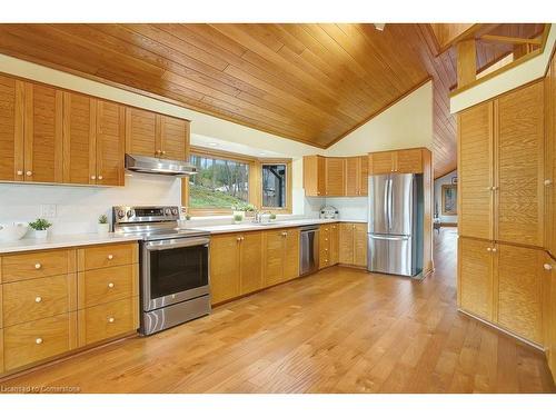 143 Grand Ridge Drive, Cambridge, ON - Indoor Photo Showing Kitchen With Double Sink