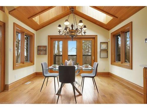 143 Grand Ridge Drive, Cambridge, ON - Indoor Photo Showing Dining Room