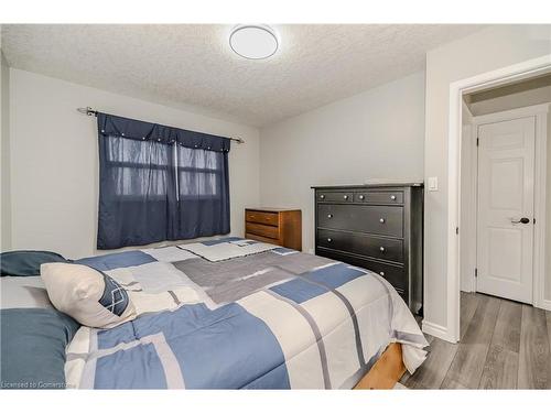 255 Fountain Street N, Cambridge, ON - Indoor Photo Showing Bedroom