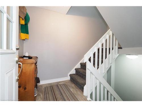 1-65 Glamis Road, Cambridge, ON - Indoor Photo Showing Other Room