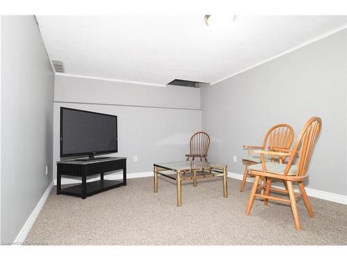 1-65 Glamis Road, Cambridge, ON - Indoor