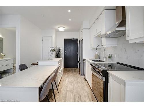 1008-50 Grand Avenue South, Cambridge, ON - Indoor Photo Showing Kitchen With Double Sink