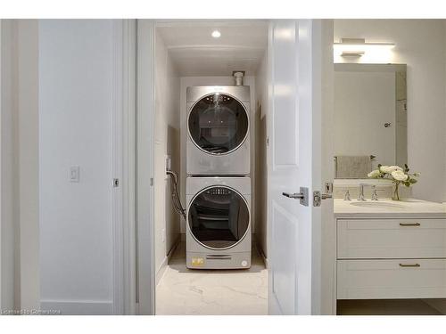 1008-50 Grand Avenue South, Cambridge, ON - Indoor Photo Showing Laundry Room