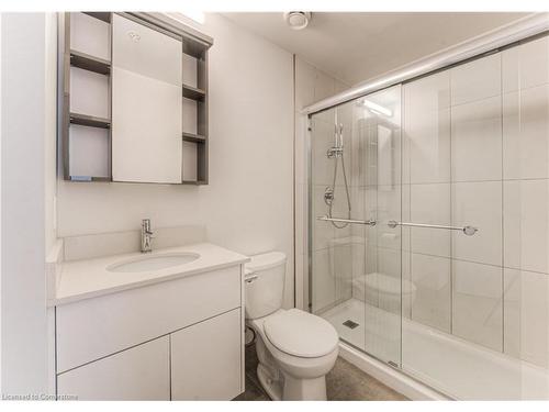 2713-60 Frederick Street, Kitchener, ON - Indoor Photo Showing Bathroom