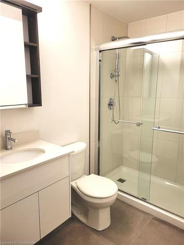 2713-60 Frederick Street, Kitchener, ON - Indoor Photo Showing Bathroom