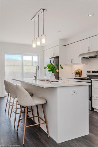 I072-15 Urbane Boulevard, Kitchener, ON - Indoor Photo Showing Kitchen With Upgraded Kitchen