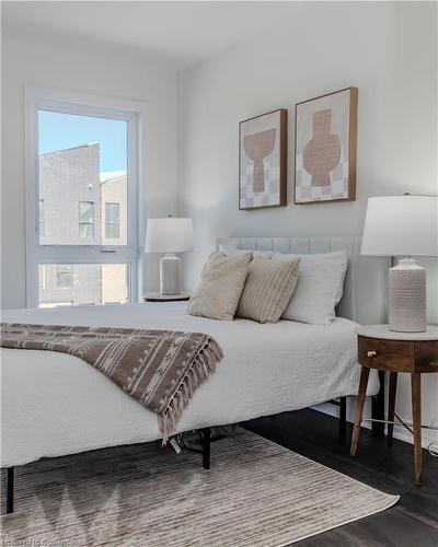 I072-15 Urbane Boulevard, Kitchener, ON - Indoor Photo Showing Bedroom