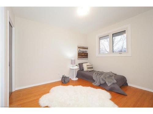 1388 Concession Road, Cambridge, ON - Indoor Photo Showing Bedroom