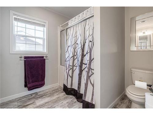 5 Sumac Crescent, Puslinch, ON - Indoor Photo Showing Bathroom