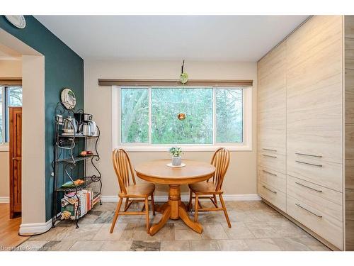 12-30 Green Valley Drive, Kitchener, ON - Indoor Photo Showing Dining Room