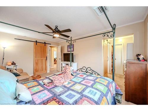 12-30 Green Valley Drive, Kitchener, ON - Indoor Photo Showing Bedroom