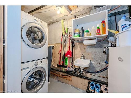 12-30 Green Valley Drive, Kitchener, ON - Indoor Photo Showing Laundry Room