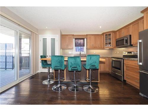 24 Park Place, Tillsonburg, ON - Indoor Photo Showing Kitchen