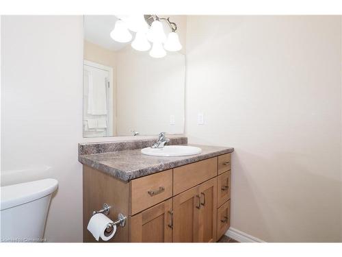 24 Park Place, Tillsonburg, ON - Indoor Photo Showing Bathroom