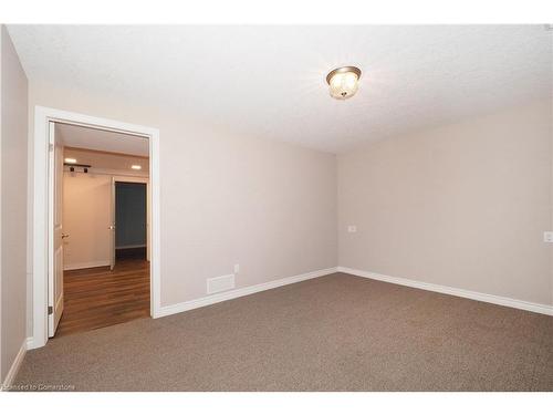 24 Park Place, Tillsonburg, ON - Indoor Photo Showing Other Room