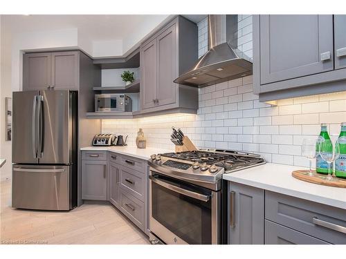 160 Redtail Street, Kitchener, ON - Indoor Photo Showing Kitchen With Upgraded Kitchen