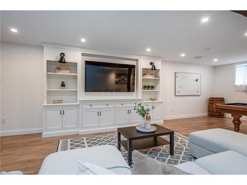 160 Redtail Street, Kitchener, ON - Indoor Photo Showing Living Room