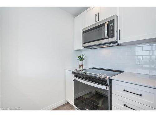 1909-108 Garment Street, Kitchener, ON - Indoor Photo Showing Kitchen