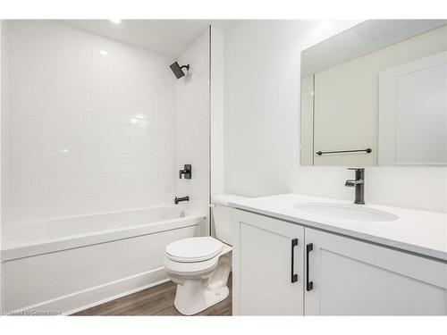 1909-108 Garment Street, Kitchener, ON - Indoor Photo Showing Bathroom