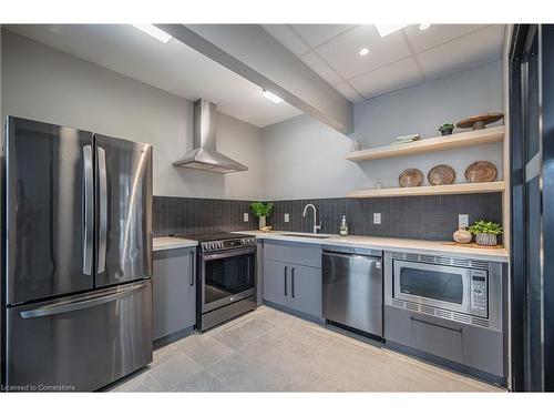 1909-108 Garment Street, Kitchener, ON - Indoor Photo Showing Kitchen