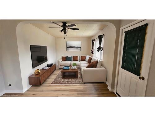 480 River Road, Cambridge, ON - Indoor Photo Showing Living Room