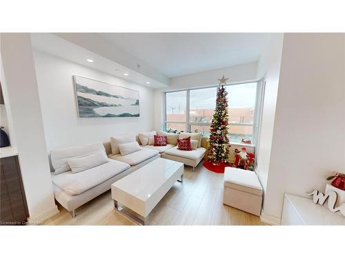 406-2220 Lake Shore Boulevard W, Toronto, ON - Indoor Photo Showing Living Room