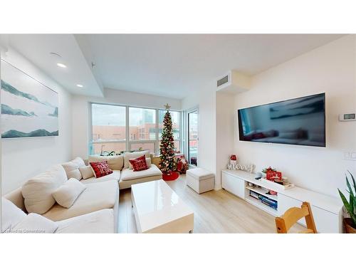 406-2220 Lake Shore Boulevard W, Toronto, ON - Indoor Photo Showing Living Room