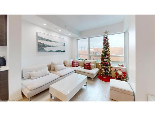 406-2220 Lake Shore Boulevard W, Toronto, ON - Indoor Photo Showing Living Room