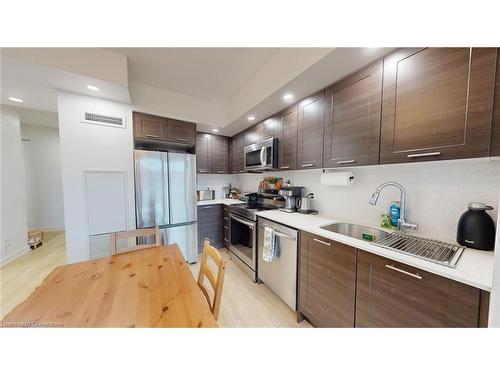 406-2220 Lake Shore Boulevard W, Toronto, ON - Indoor Photo Showing Kitchen With Upgraded Kitchen