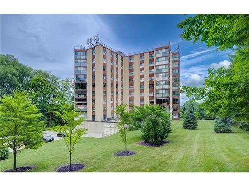 204-20 Berkley Road, Cambridge, ON - Outdoor With Facade