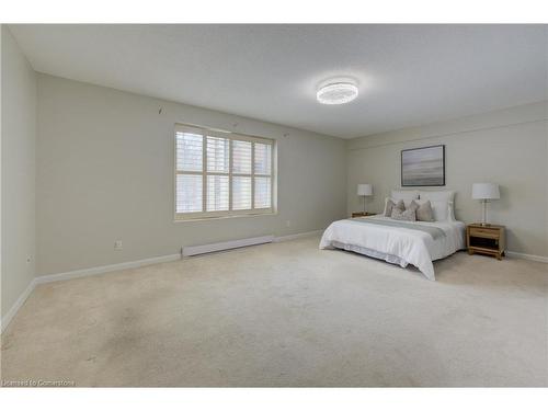 204-20 Berkley Road, Cambridge, ON - Indoor Photo Showing Bedroom