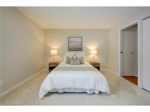 204-20 Berkley Road, Cambridge, ON - Indoor Photo Showing Bedroom