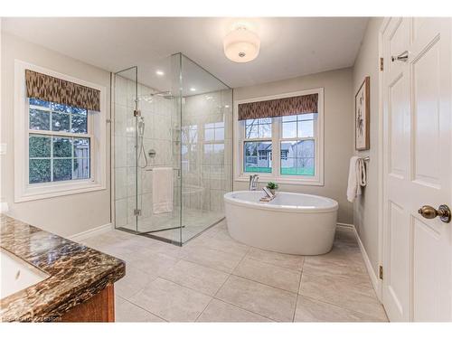 592 Fairview Street, New Hamburg, ON - Indoor Photo Showing Bathroom