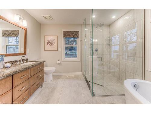 592 Fairview Street, New Hamburg, ON - Indoor Photo Showing Bathroom