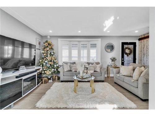 63 Gibson Drive, Kitchener, ON - Indoor Photo Showing Living Room