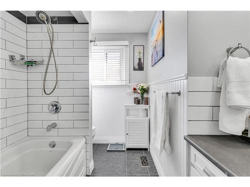 63 Gibson Drive, Kitchener, ON - Indoor Photo Showing Bathroom