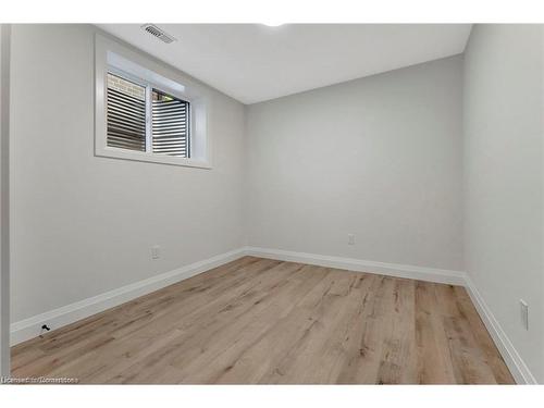 10 Blain Avenue, Cambridge, ON - Indoor Photo Showing Other Room