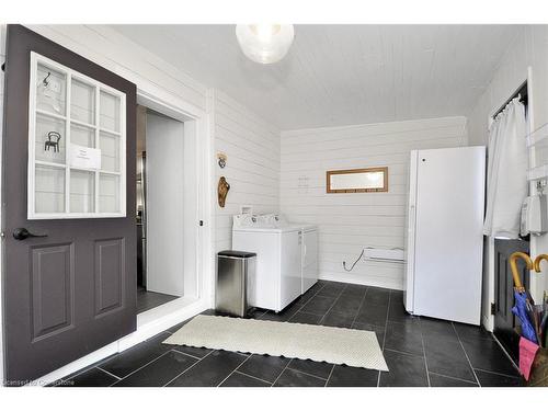 101 Adam Street, Cambridge, ON - Indoor Photo Showing Laundry Room