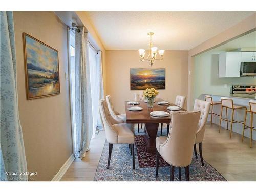 22 Carmine Crescent, Cambridge, ON - Indoor Photo Showing Dining Room