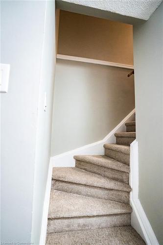 22 Carmine Crescent, Cambridge, ON - Indoor Photo Showing Other Room