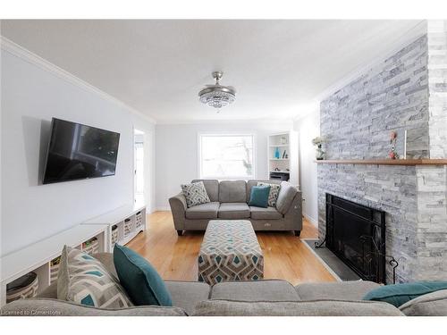 122 Cranston Avenue, Cambridge, ON - Indoor Photo Showing Living Room With Fireplace