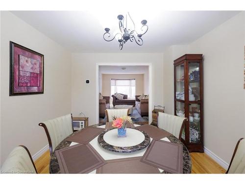 122 Cranston Avenue, Cambridge, ON - Indoor Photo Showing Dining Room