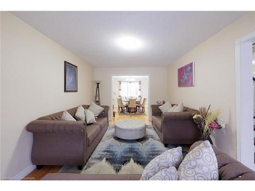 122 Cranston Avenue, Cambridge, ON - Indoor Photo Showing Living Room