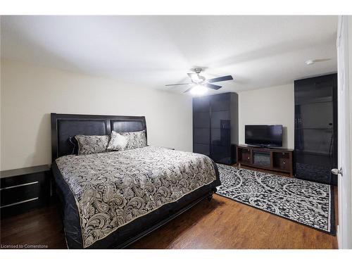 122 Cranston Avenue, Cambridge, ON - Indoor Photo Showing Bedroom