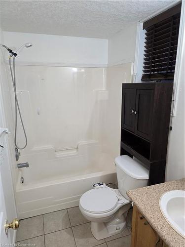 Lower-233 Wilderness Drive, Kitchener, ON - Indoor Photo Showing Bathroom