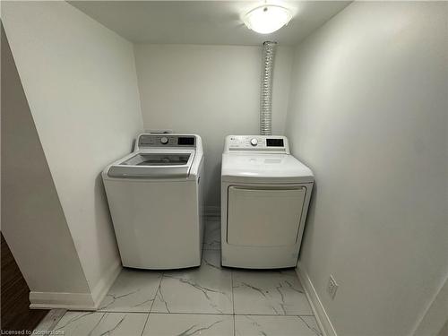 116 Deerfield Avenue, Kitchener, ON - Indoor Photo Showing Laundry Room